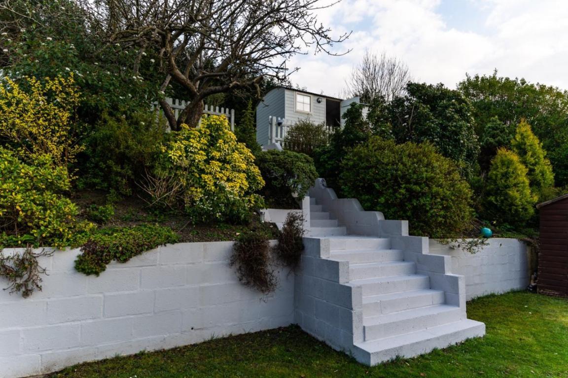 Hilltop Hut Church Stretton Exterior foto